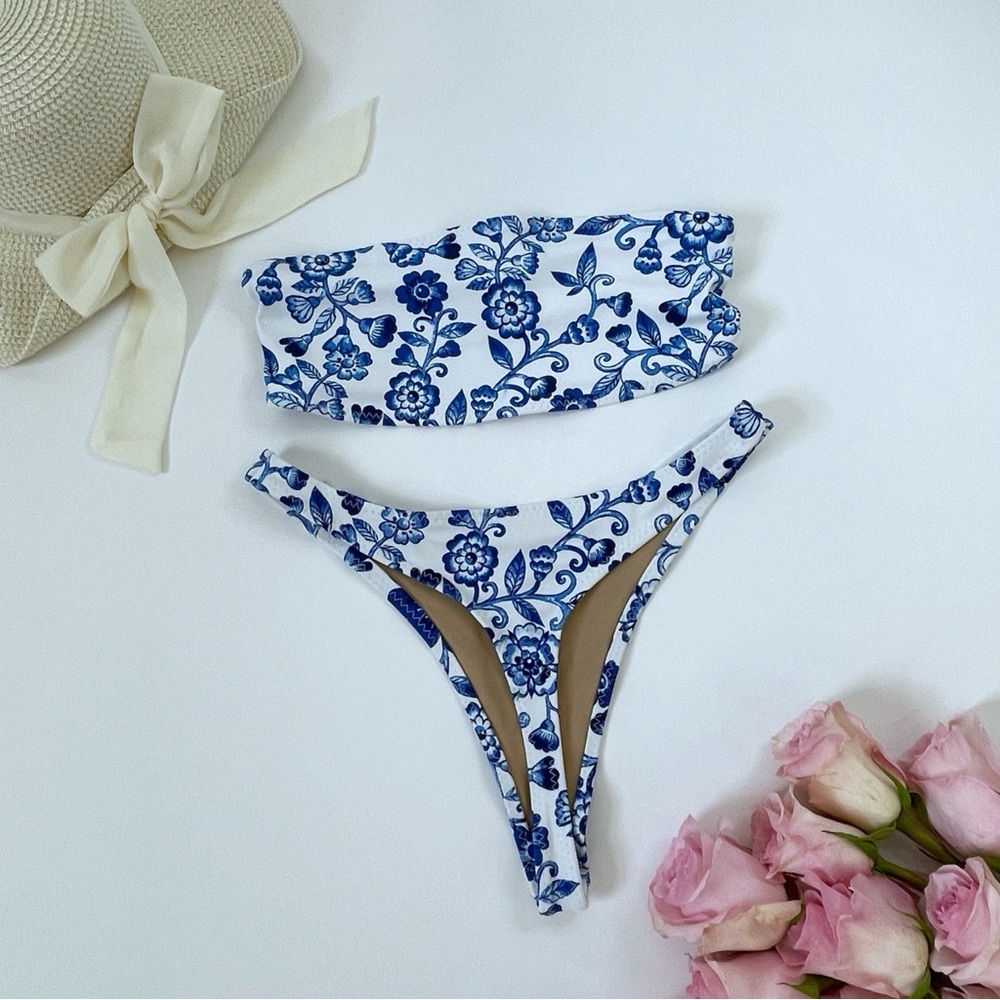 Elegant Blue Floral Bandeau Bikini